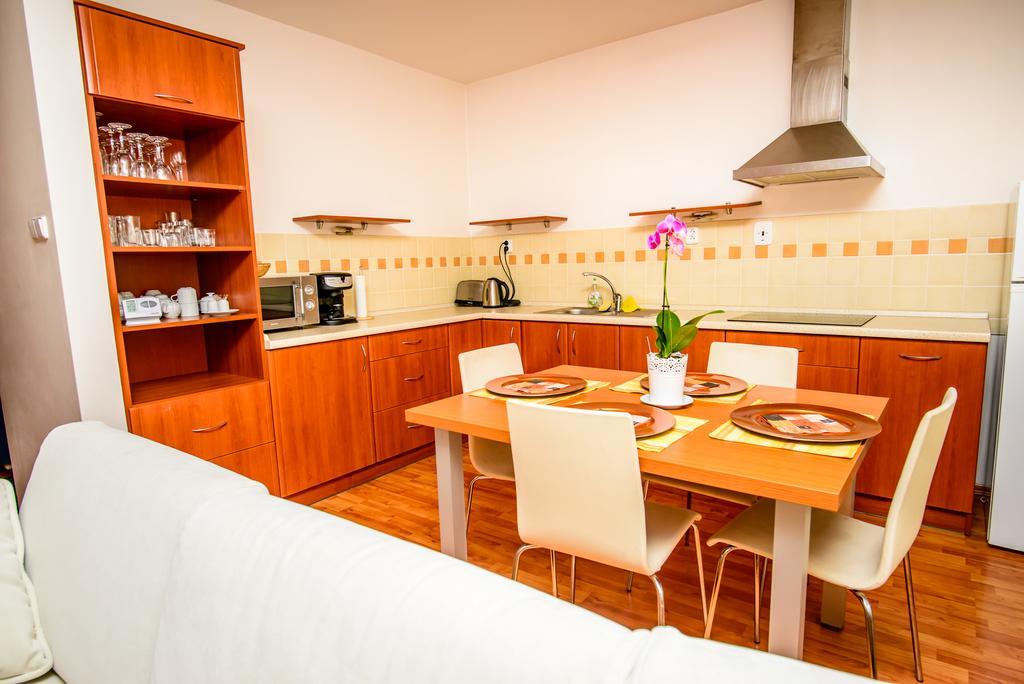 Apartment Downtown Zsolna Kültér fotó